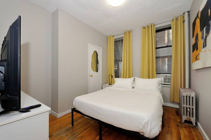 Entire East Village 3 Beds | Near NYU | Best Deal gallery image 4