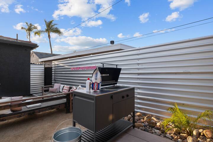 Gathering OASIS | ALL KING BEDS | Pool | Game Room gallery image 4