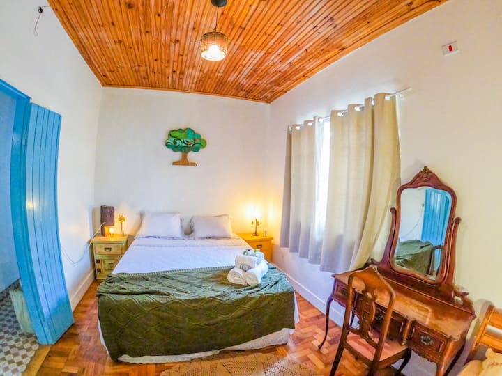 საძინებელი 4