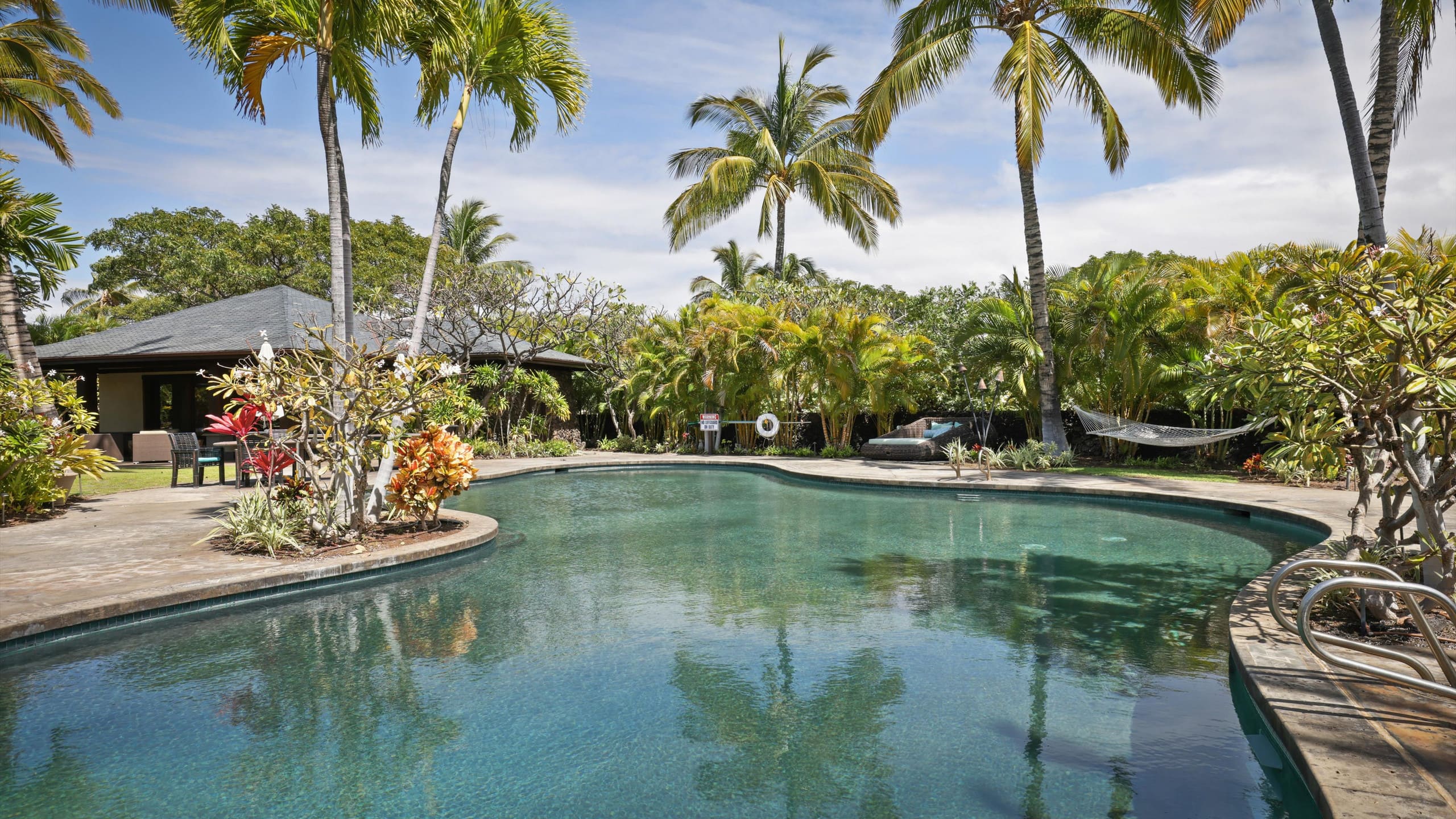 Home in Waimea · ★5.0 · 4 bedrooms · 8 beds · 3.5 baths - Image 10