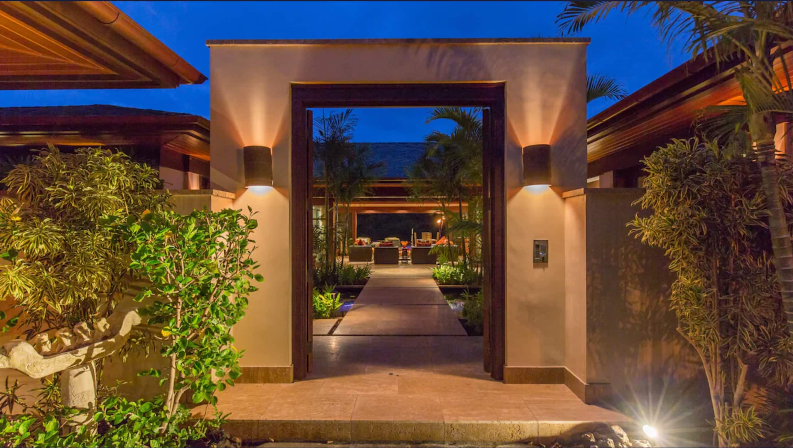 Home in Waimea · ★5.0 · 4 bedrooms · 8 beds · 3.5 baths - Image 61