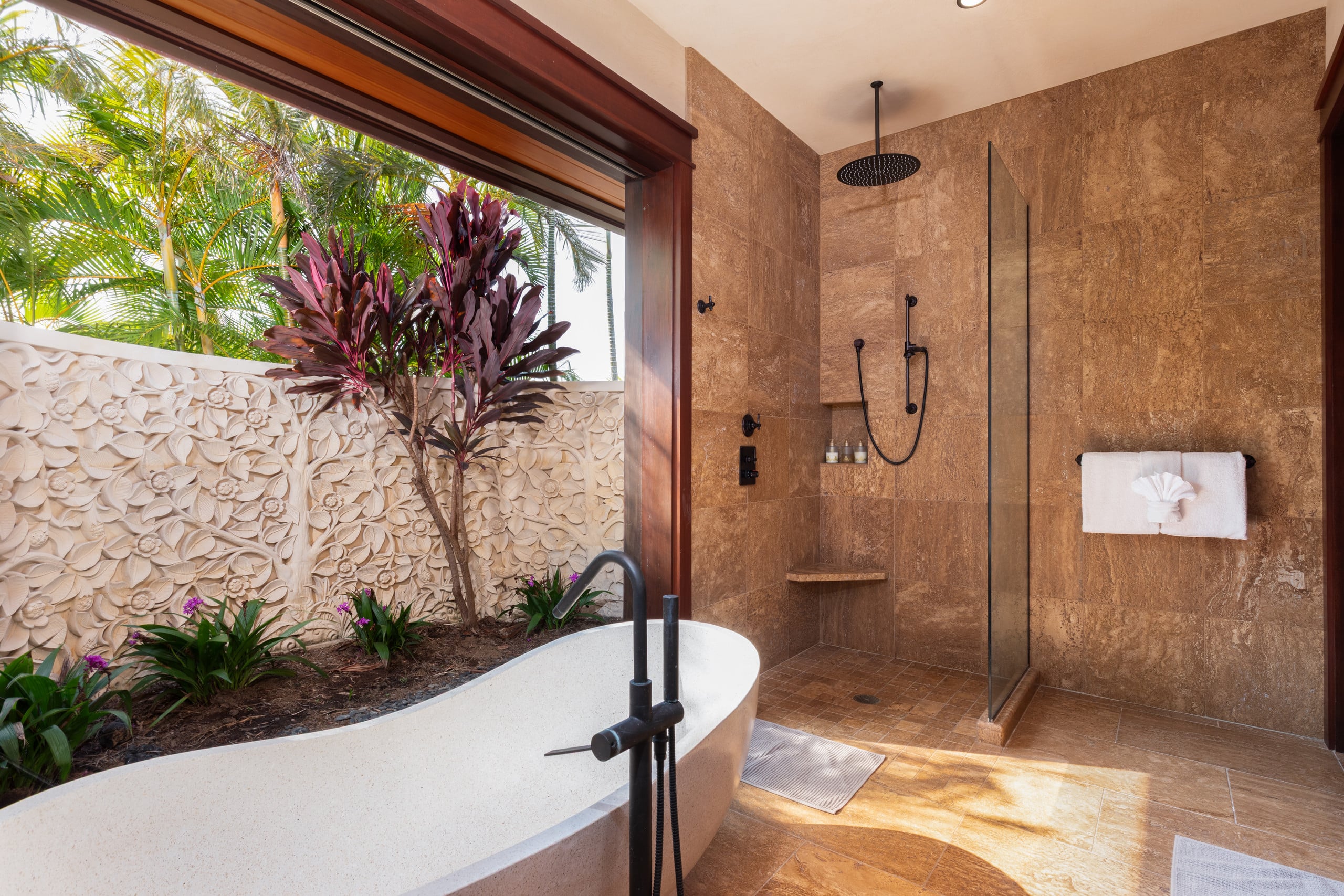 Home in Waimea · ★5.0 · 4 bedrooms · 8 beds · 3.5 baths - Image 46
