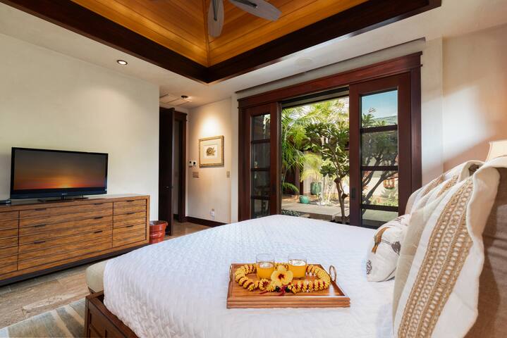 PiH: Nohea Kai ~Relax in Luxury, eBikes, Pool, Spa gallery image 4