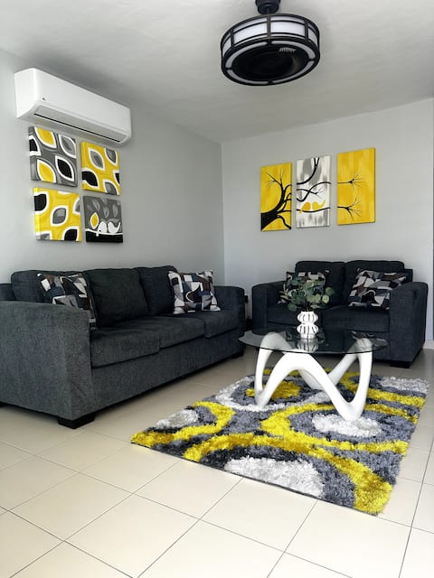 Popular Airbnb listing: Spacious Family Friendly 4BR/3BA Home Near Beach in Mansión Del Mar