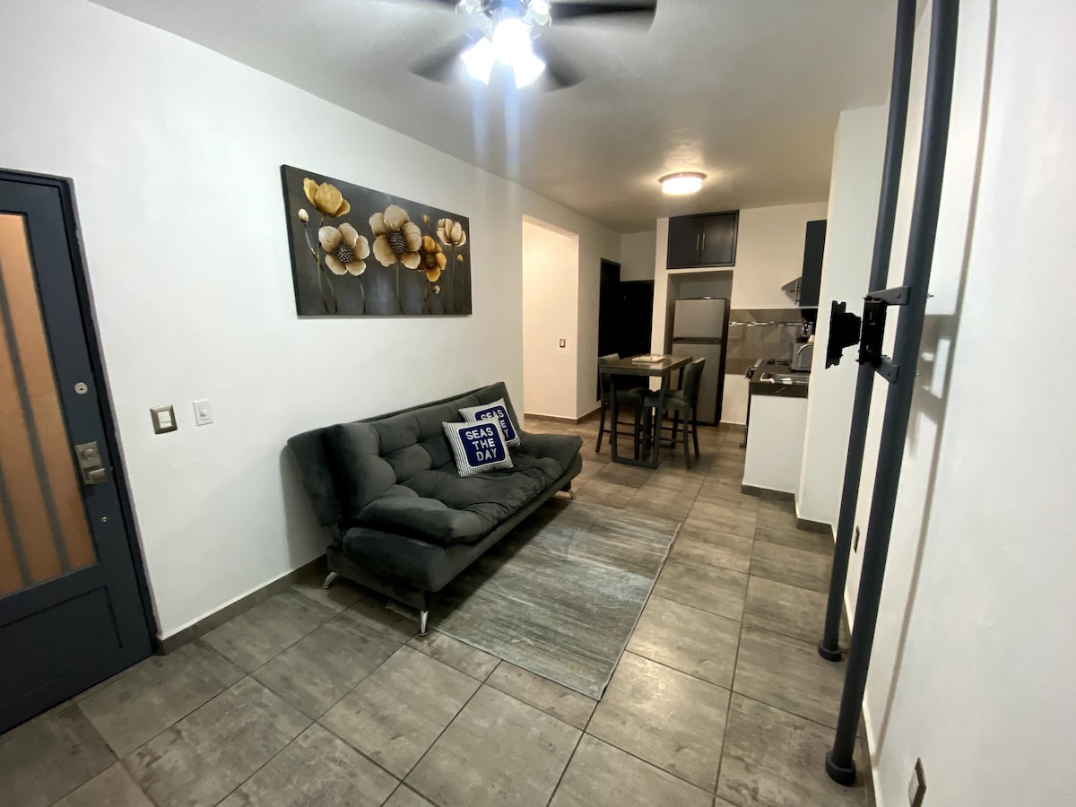 Top Airbnb: Work-Friendly Apartment with WiFi and A/C. en Cuautla