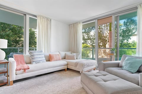 Bright 2BR 2BA Bay Harbor Walk to Beach And Shops