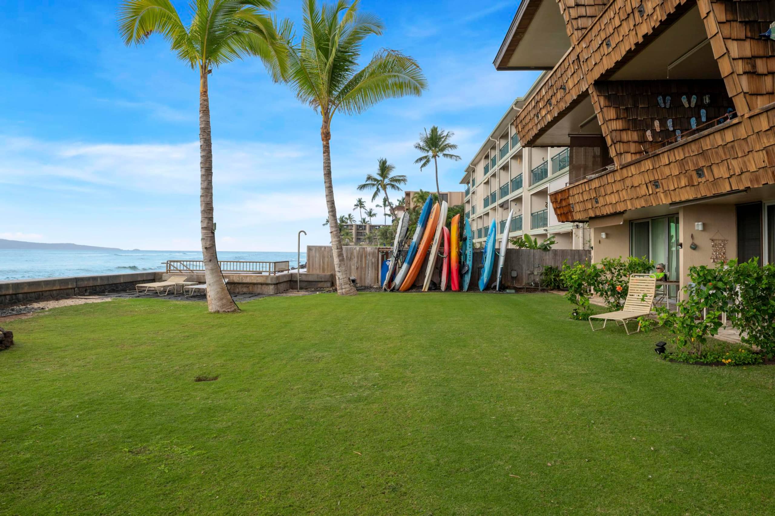 Oceanfront Maui Condo-Walk to Beach, Shops, Cafés - Image 37