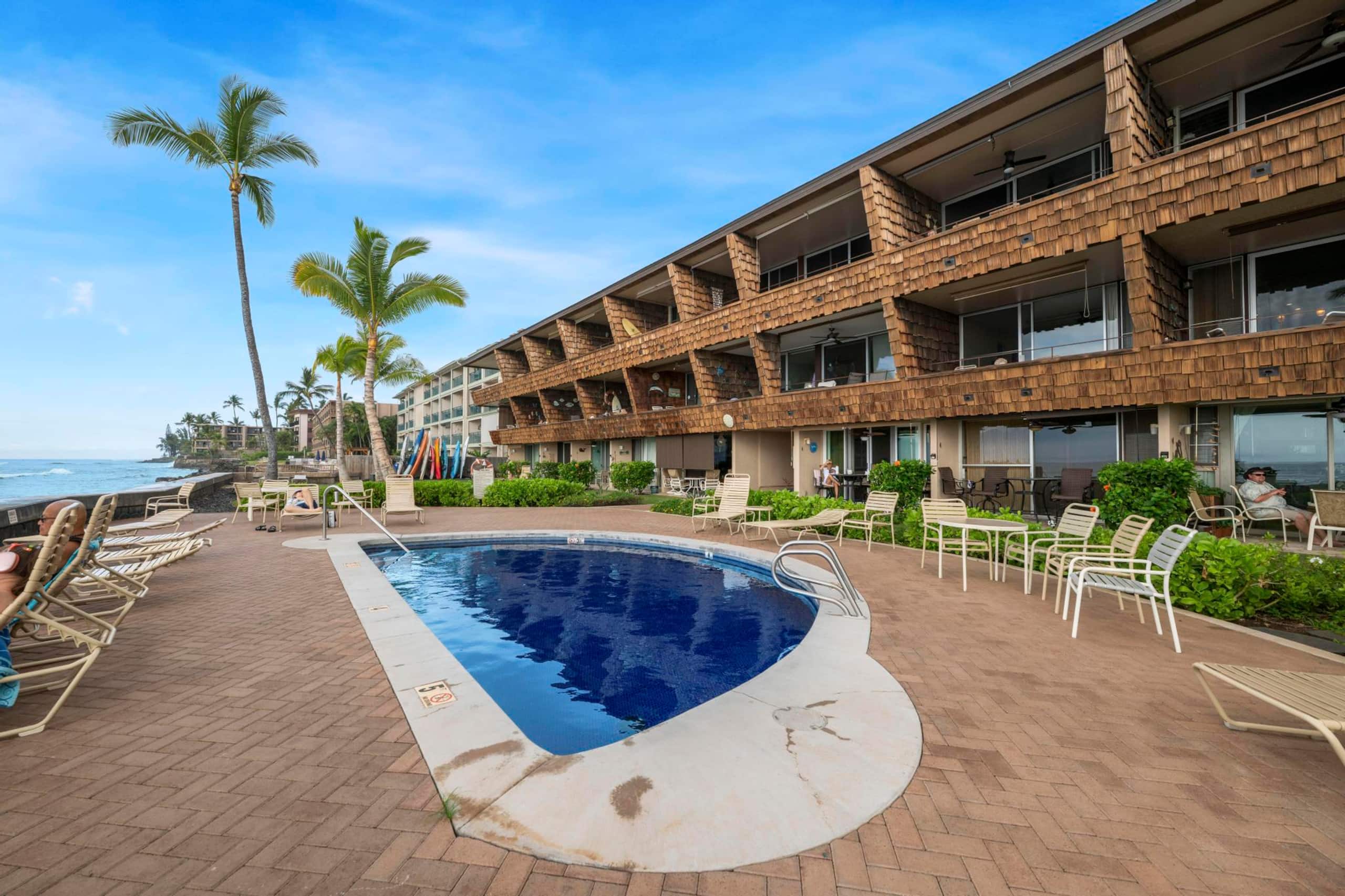 Oceanfront Maui Condo-Walk to Beach, Shops, Cafés - Image 41