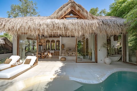 Hidden Gem with Stunning Sea Views & Infinity Pool