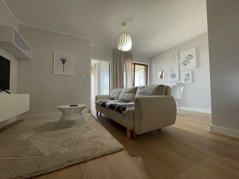 Central,quiet, modern with view