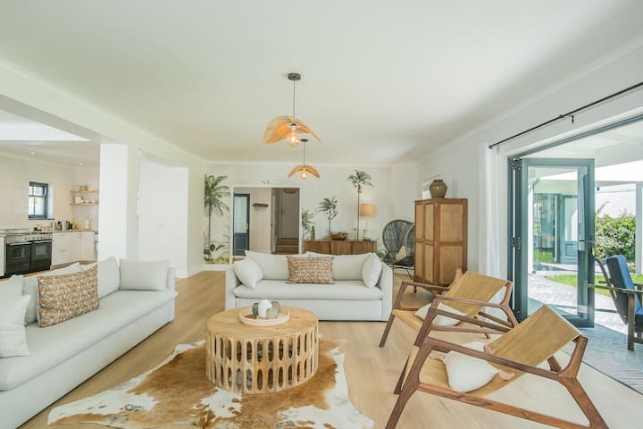 The Palm House – a haven of light and green space