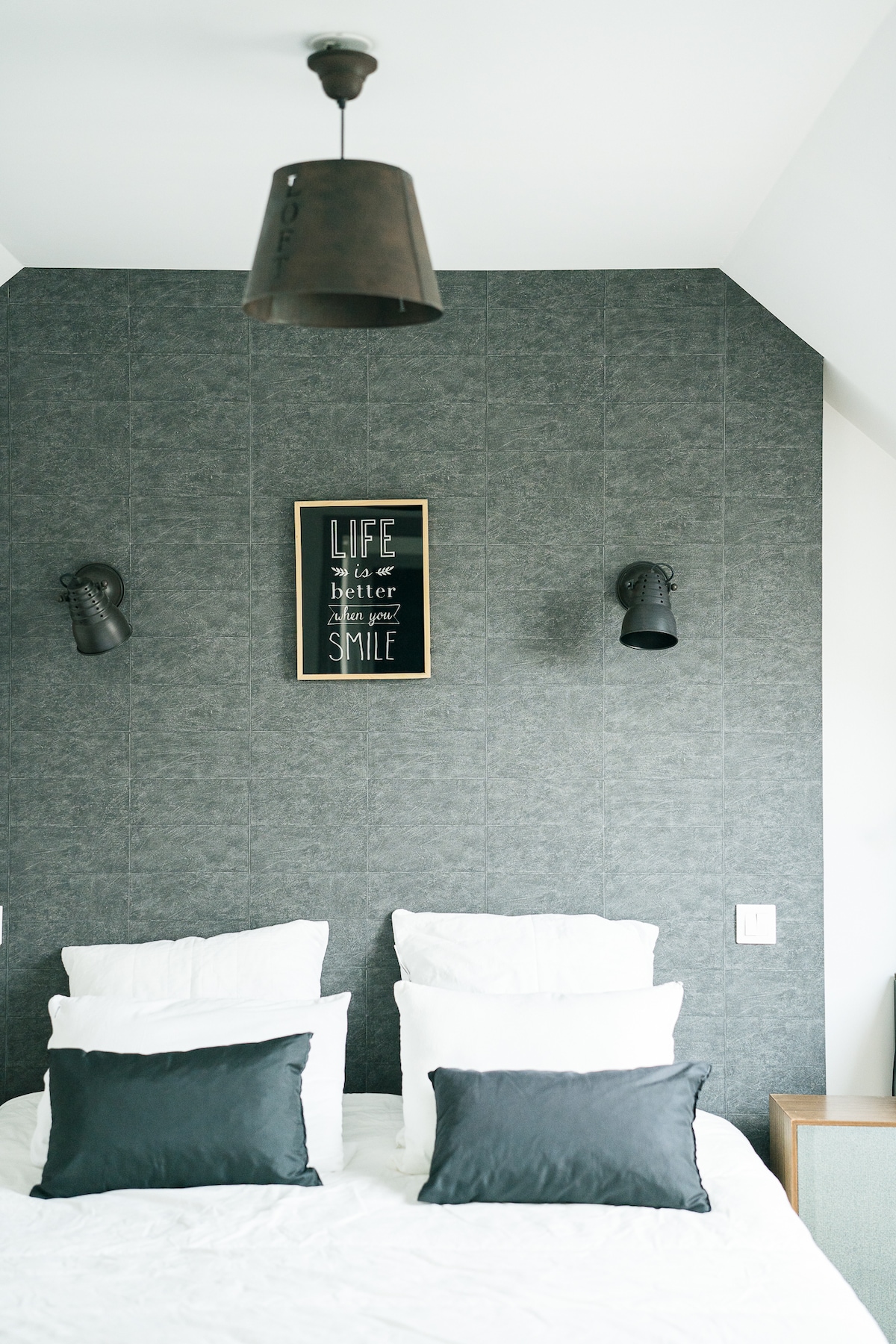 საძინებელი 1