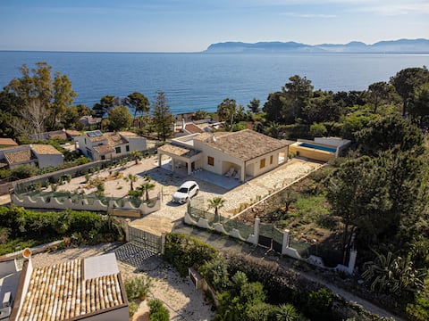 Villa Four by Sicily Travelling Villas