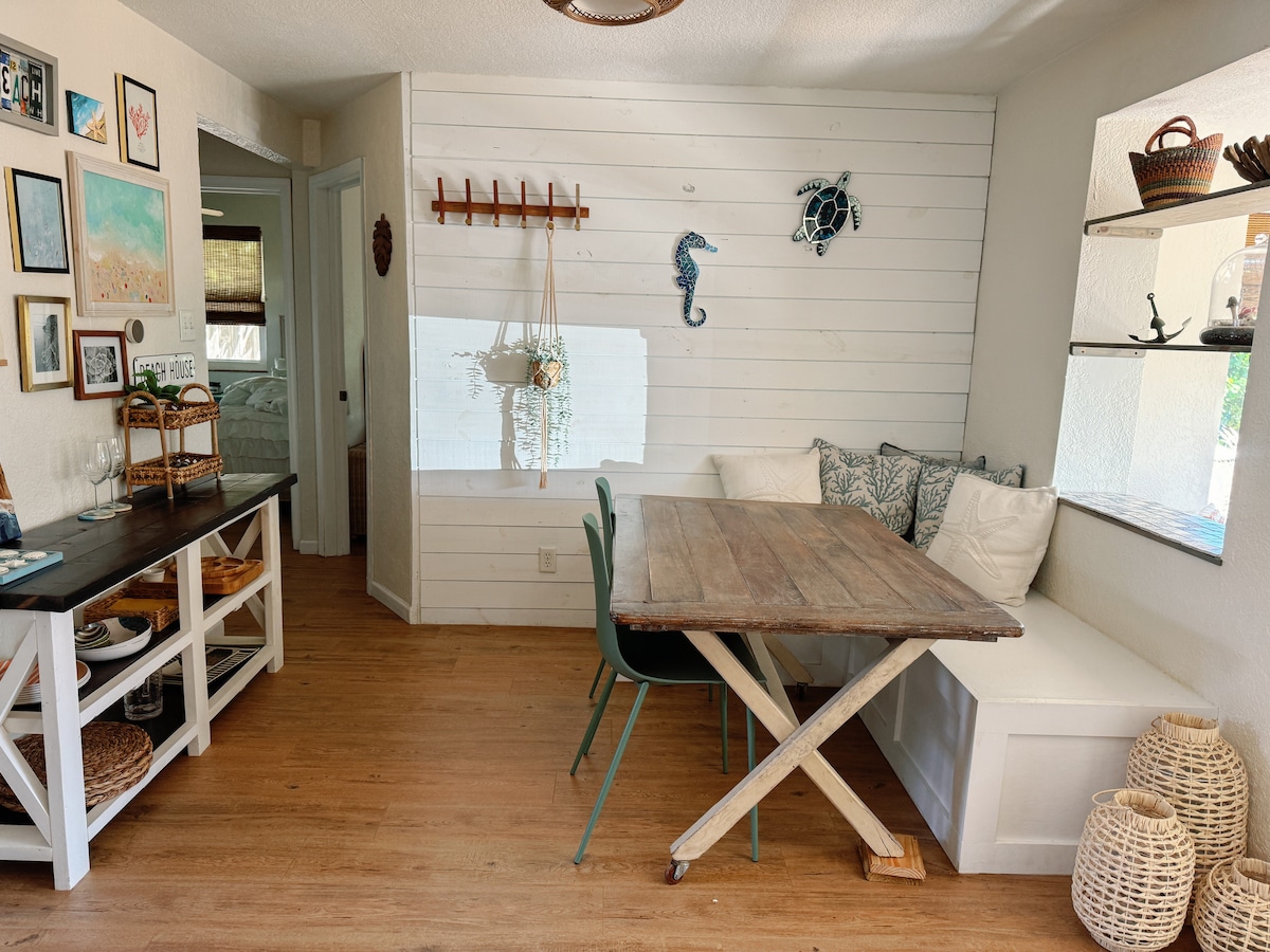 Cozy Beachside Bungalow