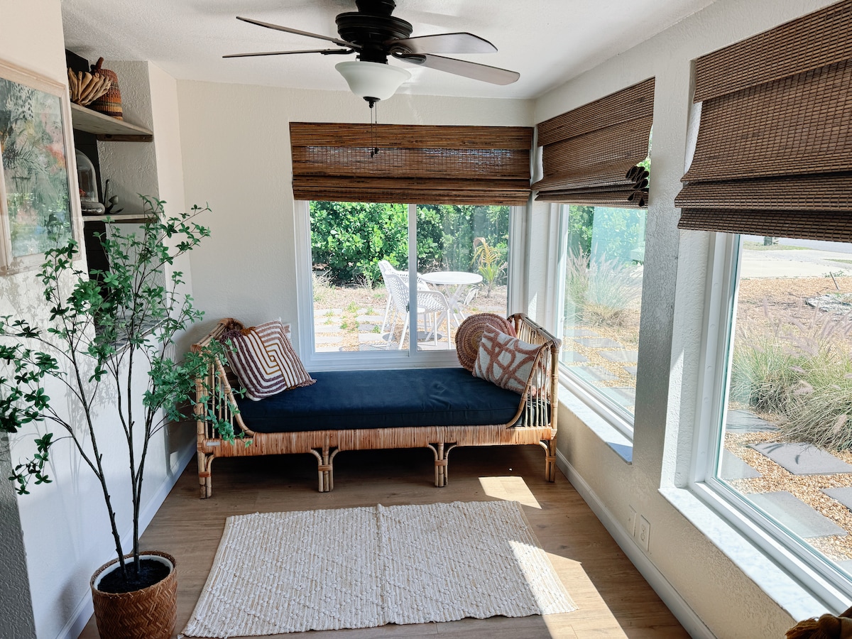 Cozy Beachside Bungalow