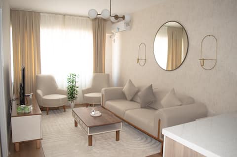 Top performing Airbnb: Luxe Suite AY38 in Esenyurt