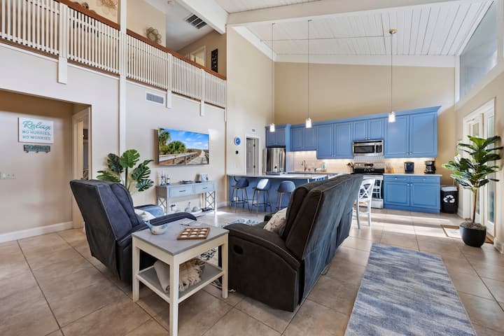 Sea Pines Lighthouse Rd W/ Pool, Pet Friendly - Hilton Head Island, SC