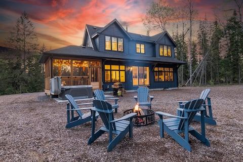 Hot Tub, Sauna & Arcade! Muskoka Wilderness Cabin