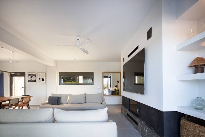 The Artist’s Villa gallery image 4