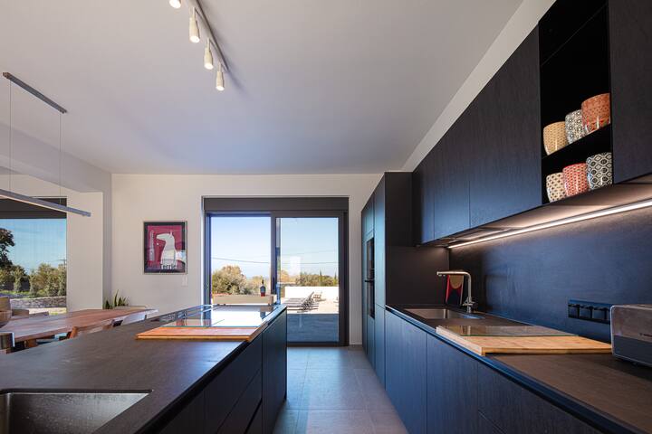 The Artist’s Villa gallery image 5