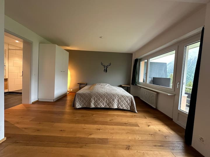 Зелена спална соба