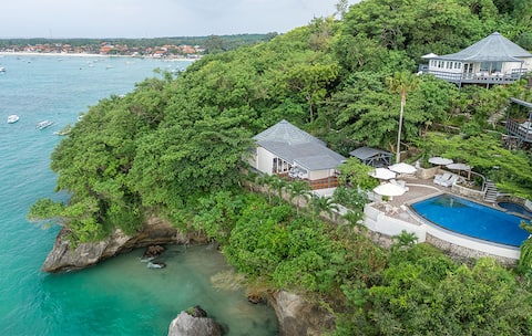 3BR Villa • Ocean & Mt Agung View + Private Cave