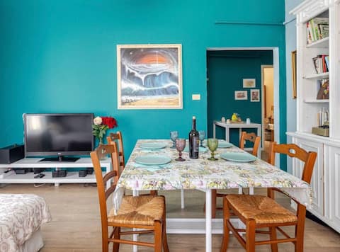5 min beach - Free parking - Restaurants & bar