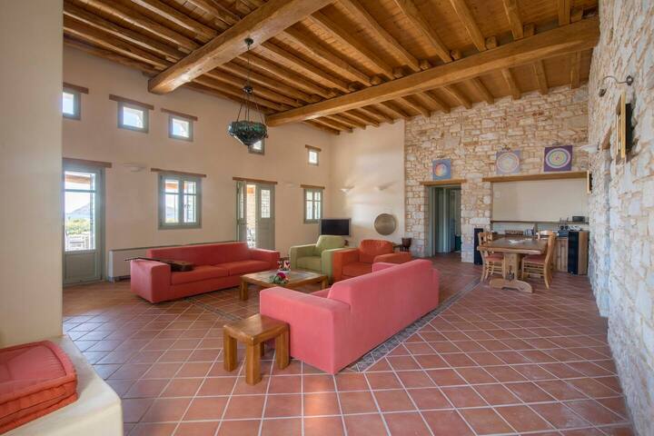 Paros VIP Pool Villa gallery image 2