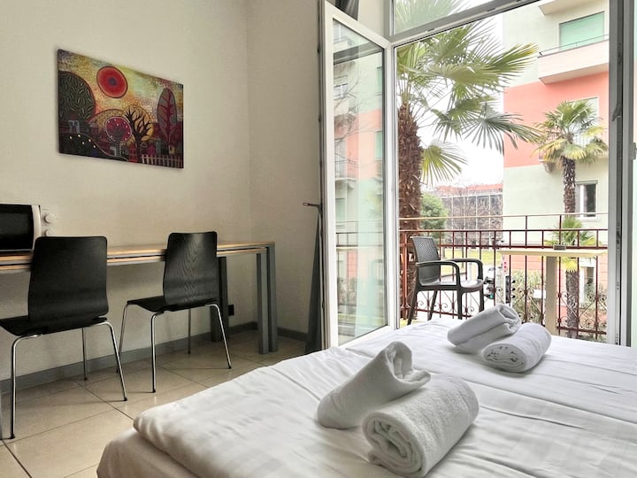 Monolocale Standard Con Balcone - Lugano
