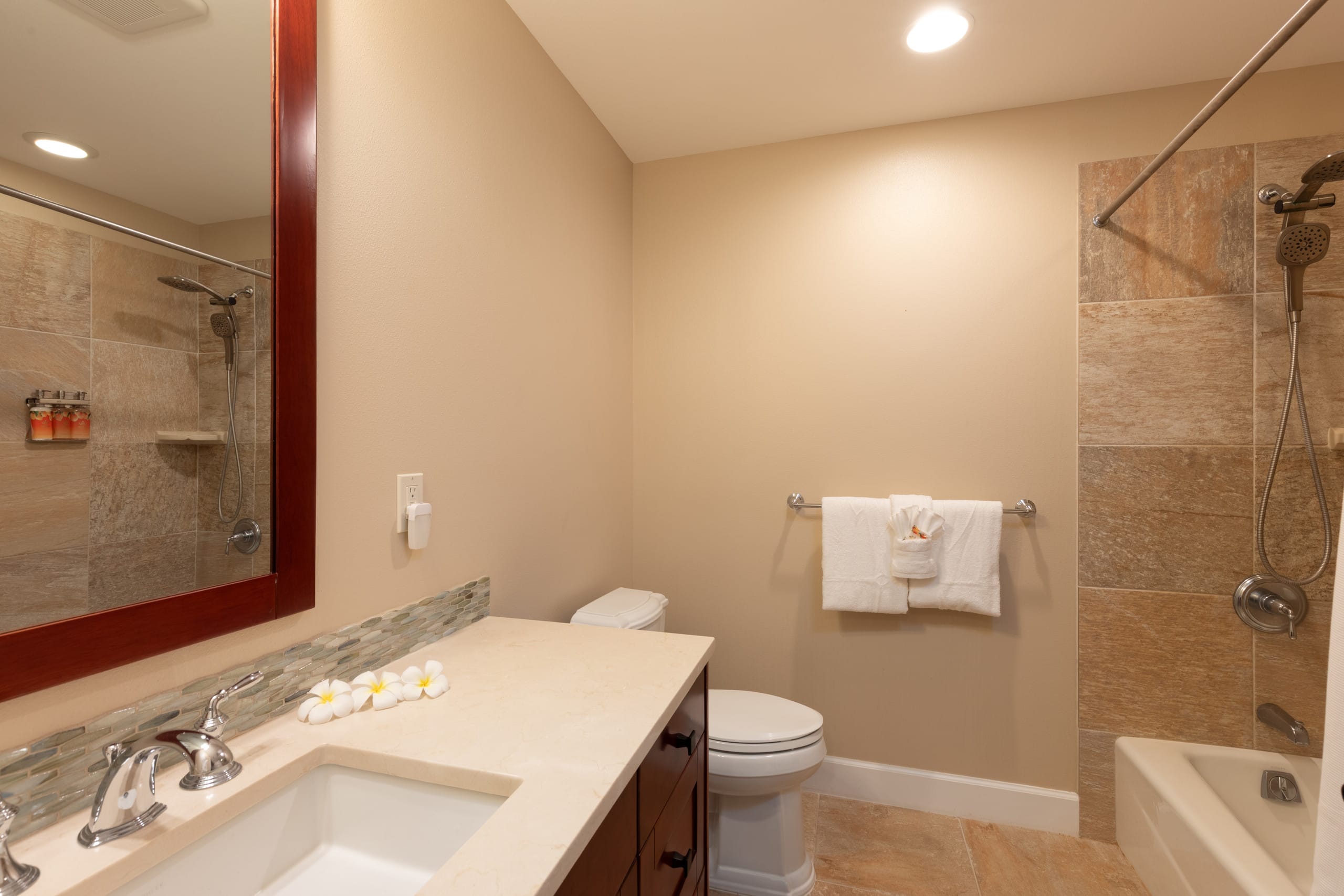 Home in Waimea · ★4.93 · 4 bedrooms · 7 beds · 3.5 private baths - Image 26