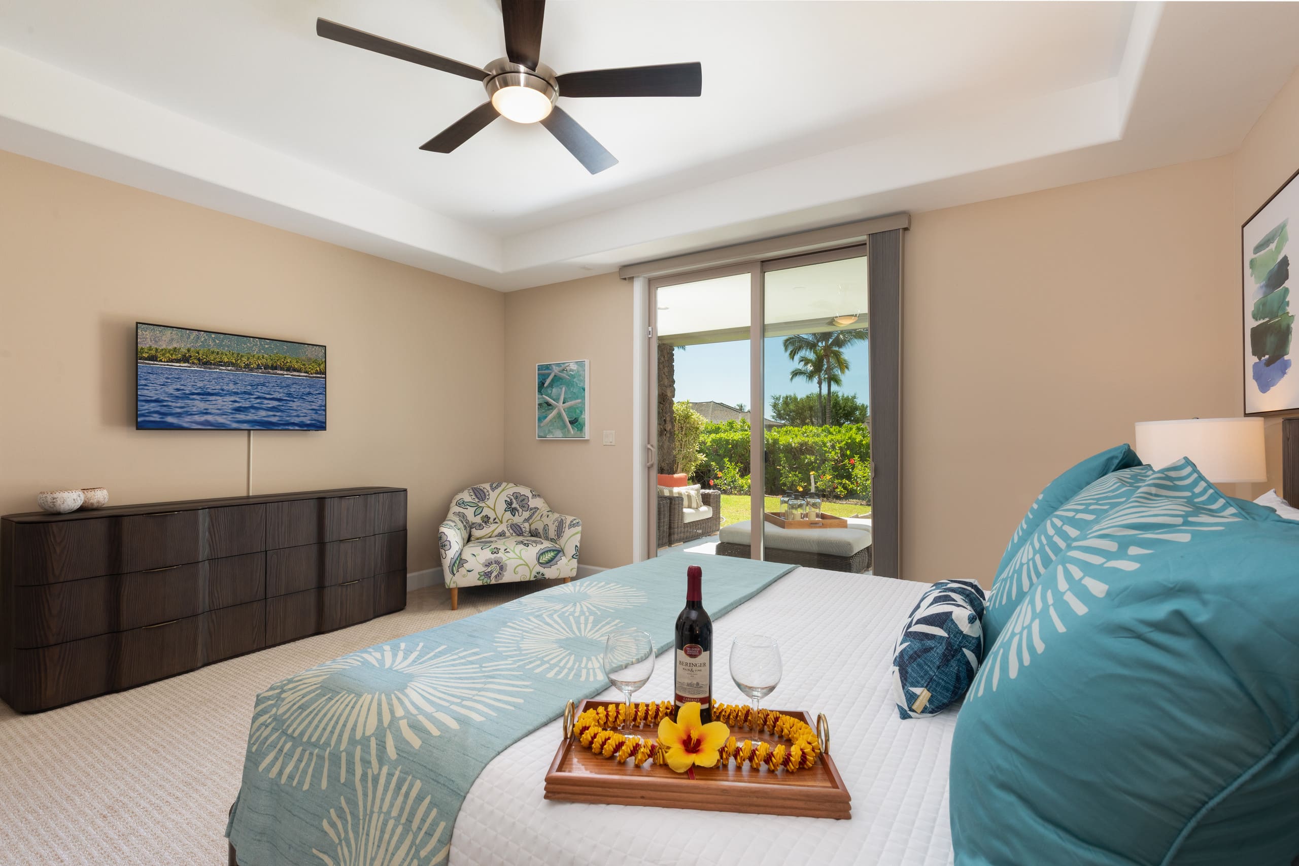 Home in Waimea · ★4.93 · 4 bedrooms · 7 beds · 3.5 private baths - Image 18