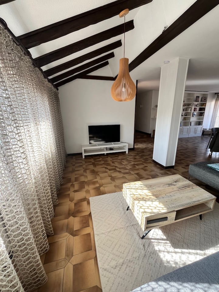 Spacieux Appartement - 100m2 - - Colmar