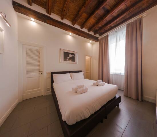 St. Peter Vatican suite stay (MAS-1-2) gallery image 3