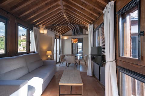 Popular Airbnb listing: Calm Suites Lux Penthouse 1 bedroom terrace views in Granada