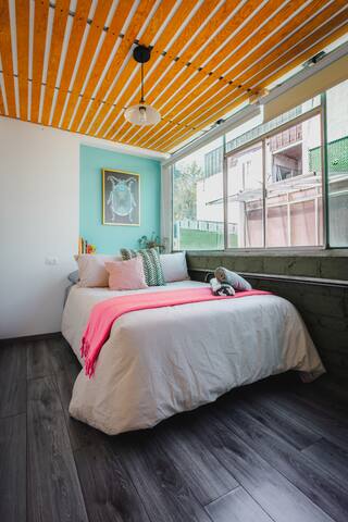 Unique space front Parque México gallery image 3