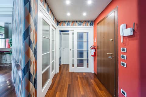 Popular Airbnb listing: Private garage, outside the Limited Traffic Zone (ZTL), center within walking distance in Verona