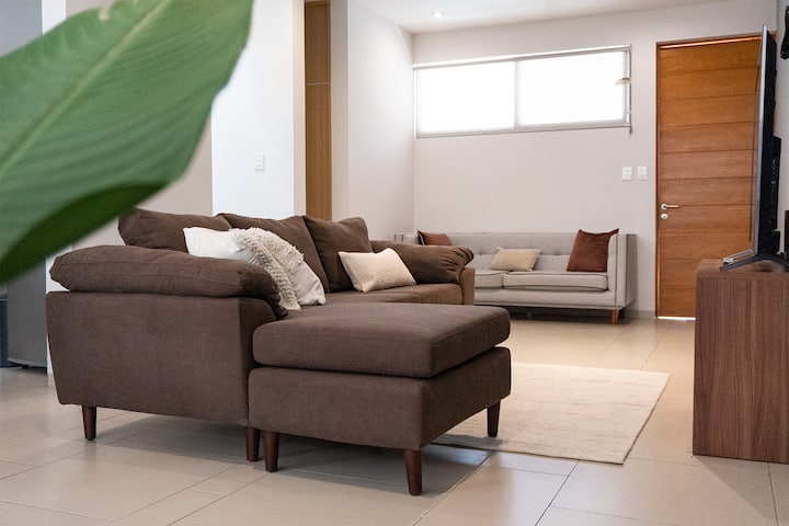 Casa De Lujo En Privada Slp - San Luis Potosí