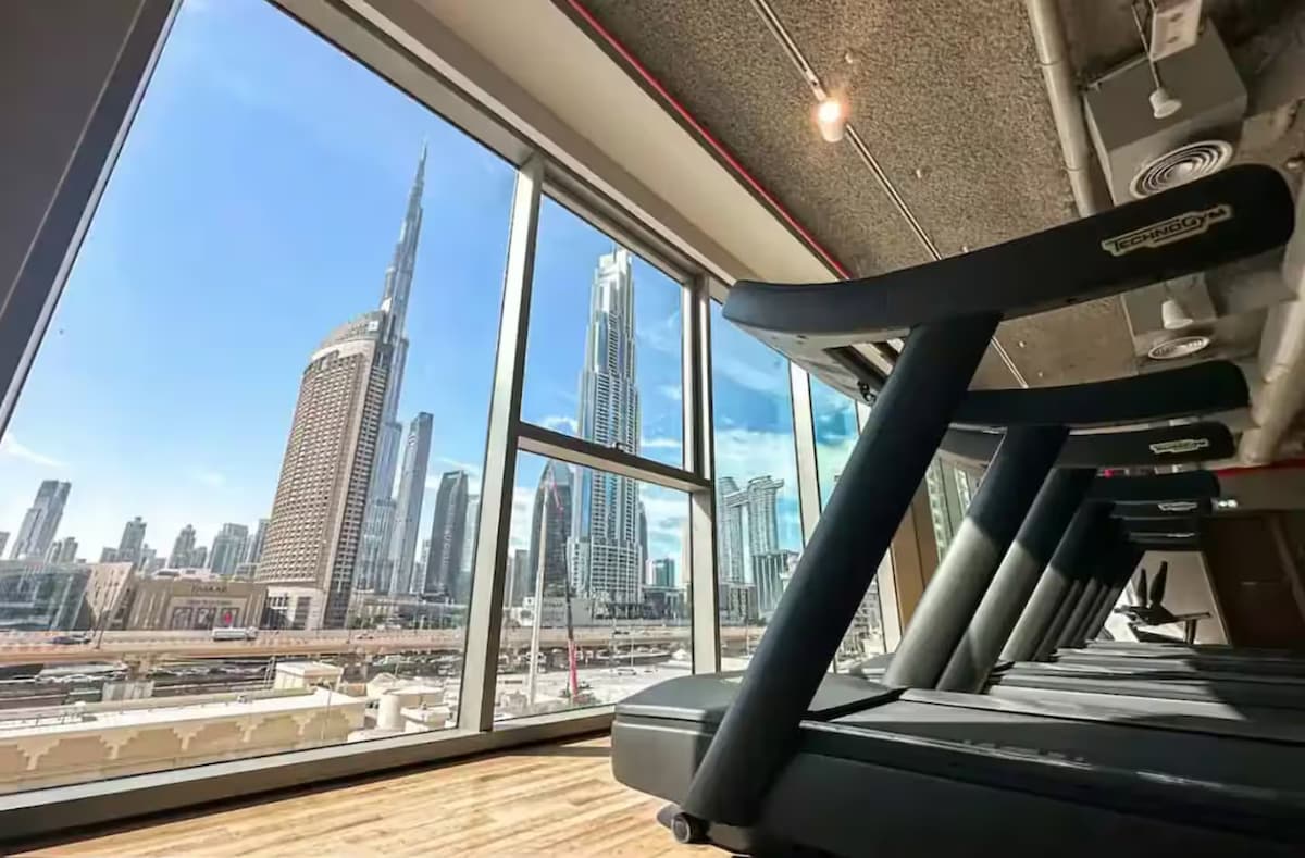2 Bedroom Furnished Apartment with Burj Khalifa View | Downtown Views II 5