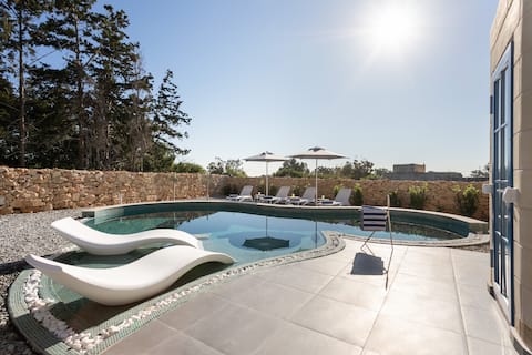 6Teen: Your New Modern Getaway