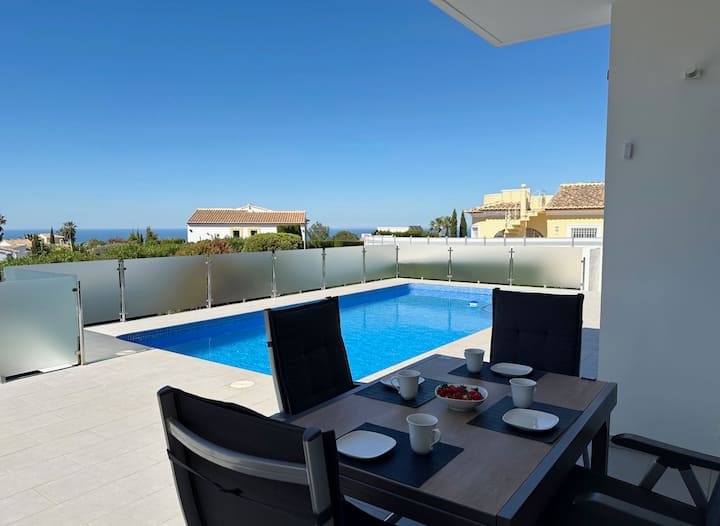 Komfortabler Bungalow Mit Pool. - Oliva