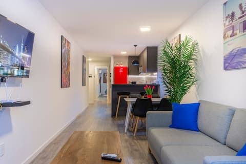 Propiedad de Airbnb exitosa: Pocitos Luxury Apartment w/King Beds, 3 TVs, Patio en Pocitos
