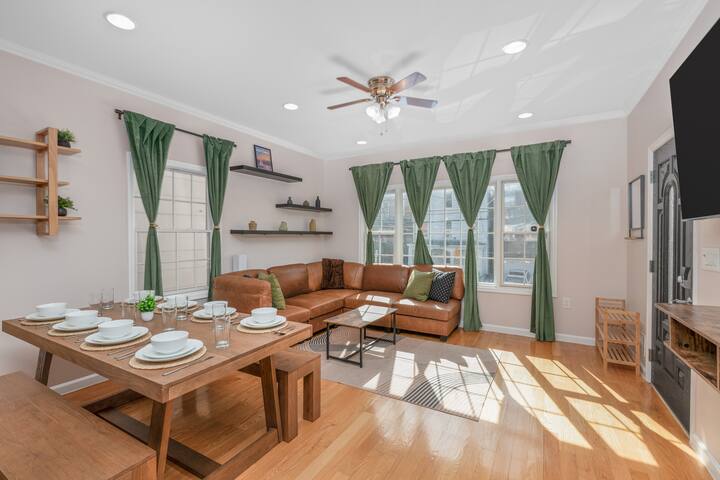 Holiday Retreat w/ Open Kitchen and Game Room! gallery image 2