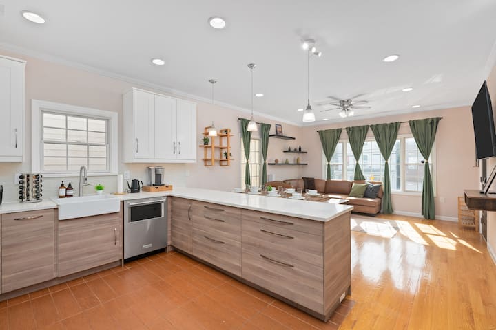 Holiday Retreat w/ Open Kitchen and Game Room! gallery image 4