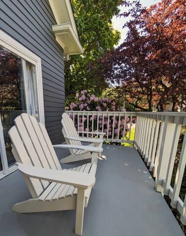 Queen Anne Home near Seattle Center, Downtown, SLU gallery image 3