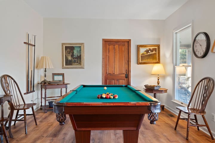 Suches Vacation Rentals managed Airbnb listing 1
