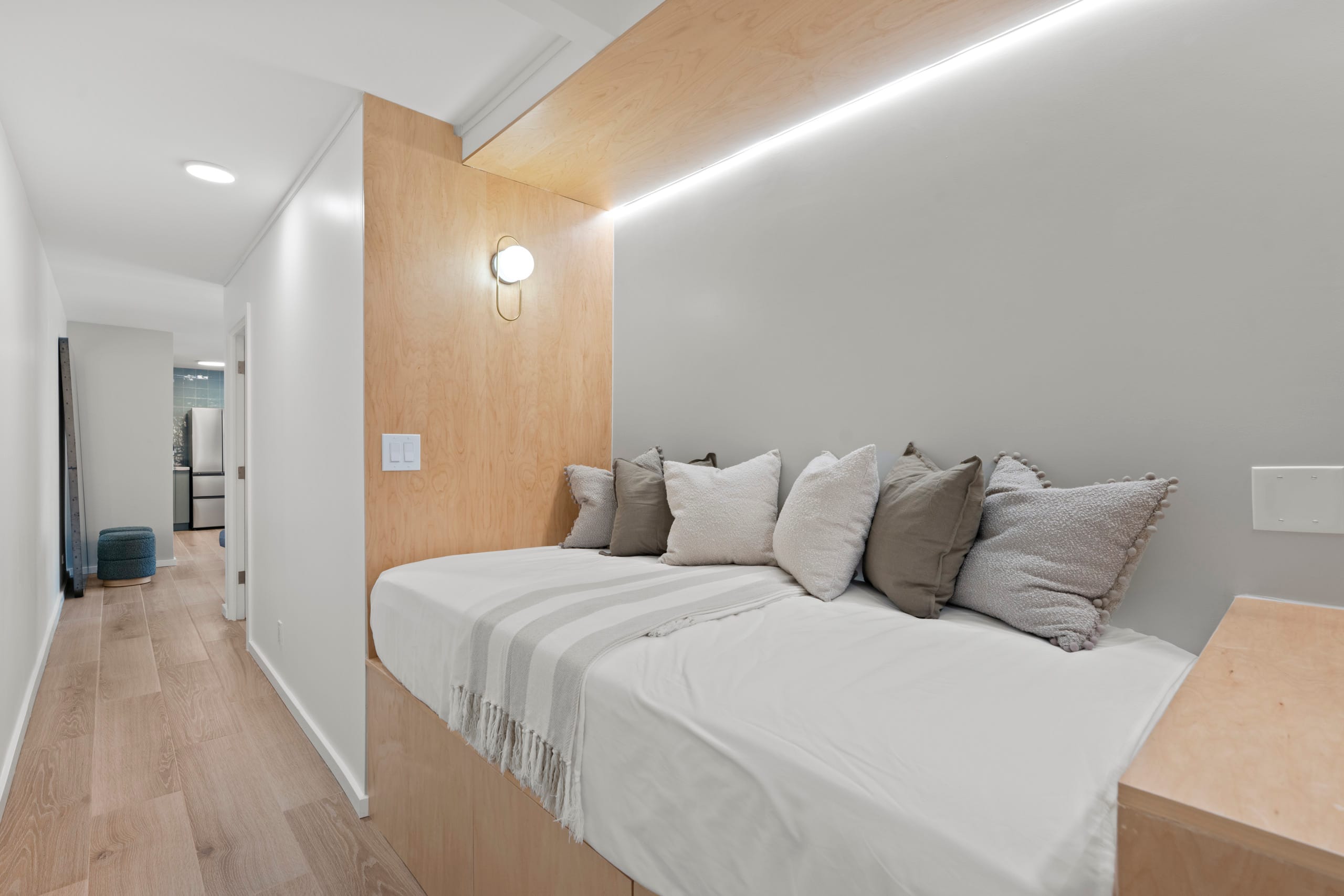 Condo in Honolulu · ★5.0 · 2 bedrooms · 5 beds · 2 baths - Image 5