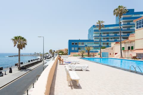 Home2Book Cozy Coastal Duplex & Pool, Caletillas