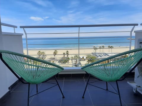 Riviera Palace -Trilo Sea Front - Narramondo Villas