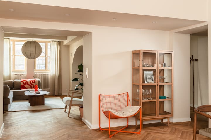 120m² Design-Apartment Teutoburger Platz (Mitte) gallery image 2