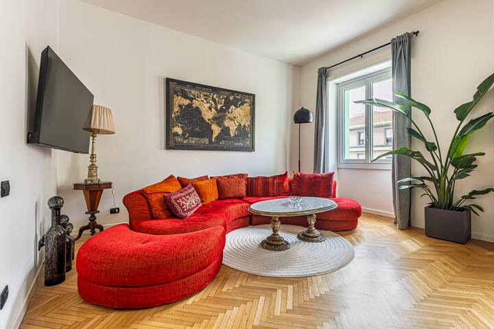 Luxury 4 bedrooms apartment in the center of Milan gallery image 3